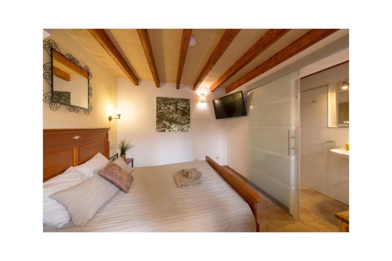 Aparthotel Boutique Hostal "Born53" Im Stadtkern Von Llucmajor, Mallorca Llucmajor  Zewnętrze zdjęcie